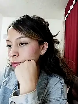 LuluuBerry online show from 11-15-25, 09:43