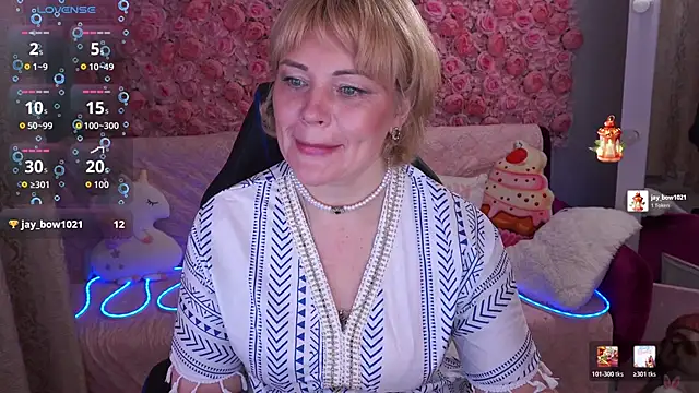 AmaraNights online show from 05-13-26, 07:00