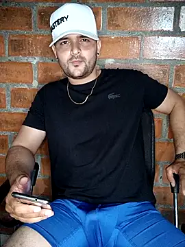 miguelitoo1999 online show from 11-09-25, 04:33