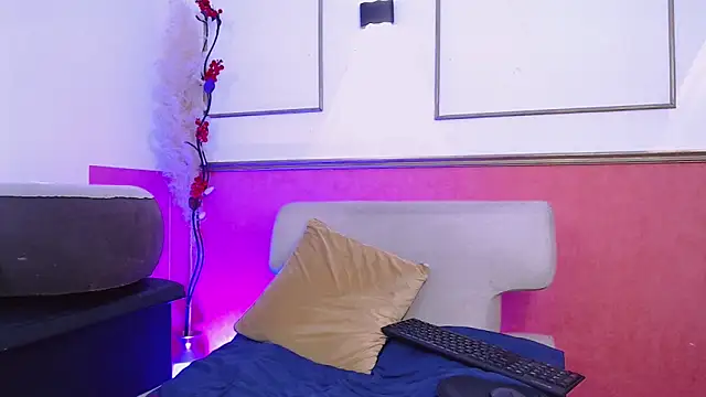 Tessachains 2  online show from 12-19-25, 04:52