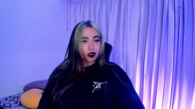 Lilith Zenith  online show from 12-21-25, 04:19