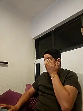 yayo 33 online show from 04-11-26, 03:00