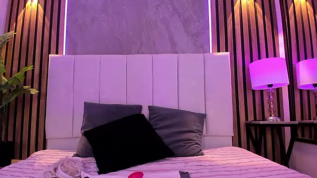 Snapshot of Carlotta_de_velour chatting on 03-09-26, 03:10 Carlotta de velour online show from 03-09-26, 03:10