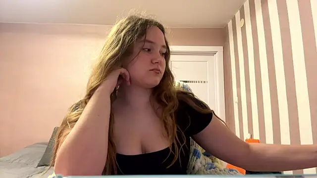 BabyBlissxx online show from 05-17-26, 10:17