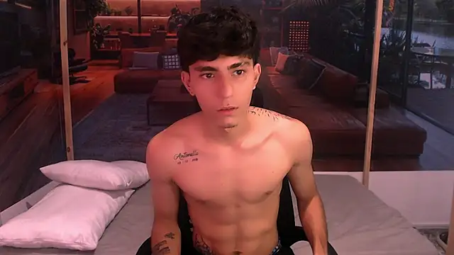 Bryant Connor online show from 11-08-25, 03:18