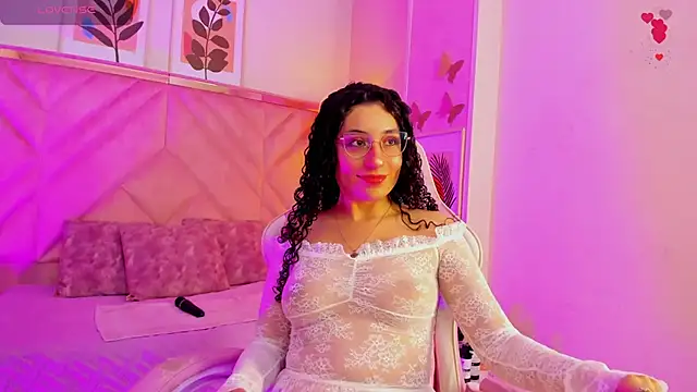 Snapshot of DemiJones_ chatting on 02-19-26, 03:57 DemiJones online show from 02-19-26, 03:57