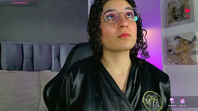 Snapshot of DemiJones_ chatting on 02-28-26, 05:08 DemiJones online show from 02-28-26, 05:08