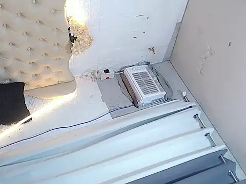 Sassy Siarre online show from 11-15-25, 03:26