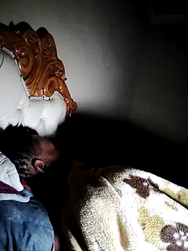 Snapshot of Capsuleeee chatting on 11-10-25, 02:32 Capsuleeee online show from 11-10-25, 02:32