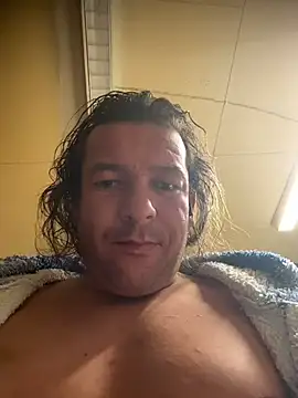 miguel910921 online show from 02-04-26, 08:42