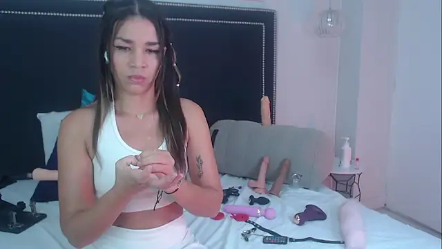 aleskaswarovski online show from 02-09-26, 03:27