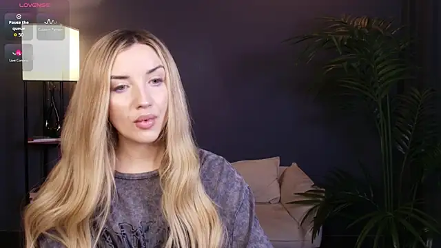 Snapshot of _Mi1a_ chatting on 02-08-26, 02:37 Mi1a online show from 02-08-26, 02:37