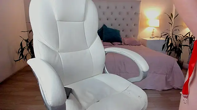 Scarlett Bunny  online show from 01-15-26, 01:37