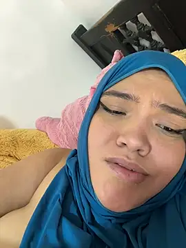 Snapshot of sweetmuslim01 chatting on 12-09-24, 10:30 sweetmuslim01 online show from 12-09-24, 10:30
