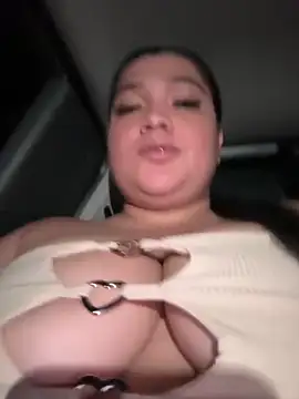 Snapshot of sweetmuslim01 chatting on 12-19-24, 04:56 sweetmuslim01 online show from 12-19-24, 04:56