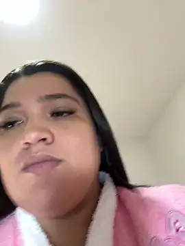 Snapshot of sweetmuslim01 chatting on 01-02-25, 10:01 sweetmuslim01 online show from 01-02-25, 10:01