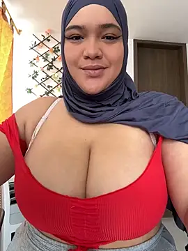 Snapshot of sweetmuslim01 chatting on 03-14-25, 04:40 sweetmuslim01 online show from 03-14-25, 04:40