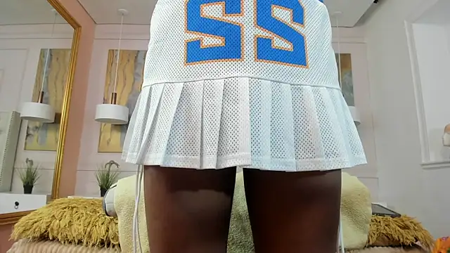 RosaliaMontero online show from 01-18-26, 03:38