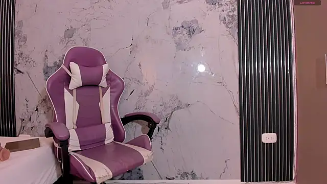 Snapshot of elena_wolff chatting on 03-06-26, 12:12 elena wolff online show from 03-06-26, 12:12