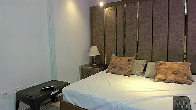 BrendaFernandez  online show from 02-23-26, 02:03