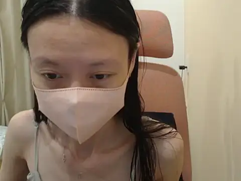 Snapshot of Lil-Cherries chatting on 04-10-26, 03:17 Lil-Cherries online show from 04-10-26, 03:17