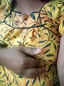 Snapshot of Rathi_telugu_couple chatting on 12-14-25, 07:47 Rathi telugu couple online show from 12-14-25, 07:47