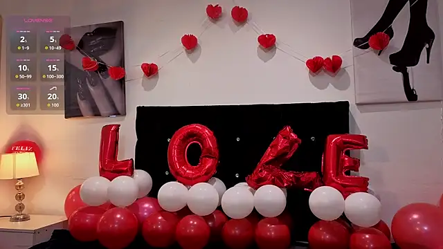 Snapshot of Un_Sluttyy chatting on 02-14-26, 11:40 Un Sluttyy online show from 02-14-26, 11:40