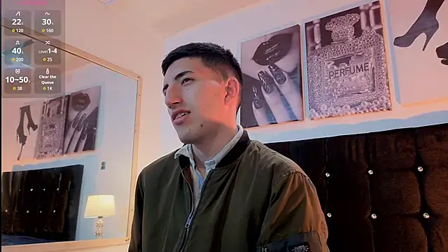 Snapshot of Un_Sluttyy chatting on 02-23-26, 11:29 Un Sluttyy online show from 02-23-26, 11:29