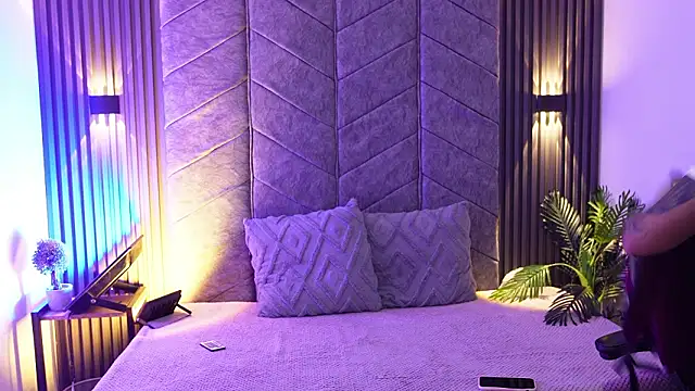 AuroraLanee  online show from 02-01-26, 07:34