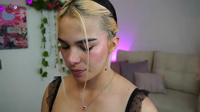 Nahoo   online show from 06-13-26, 04:49
