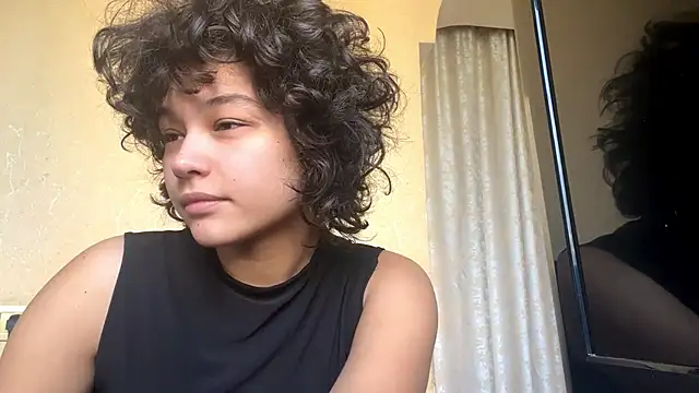 Snapshot of StyxPanda chatting on 11-08-25, 07:30 StyxPanda online show from 11-08-25, 07:30