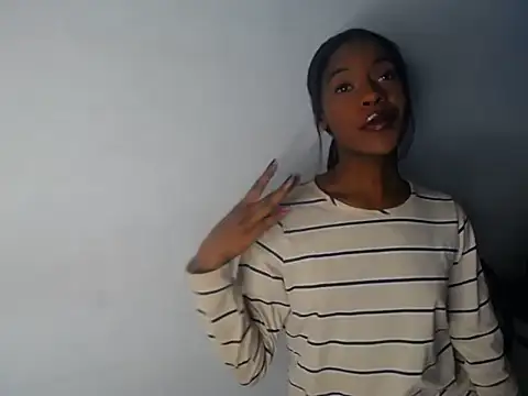 Aliis Love online show from 12-04-25, 08:34