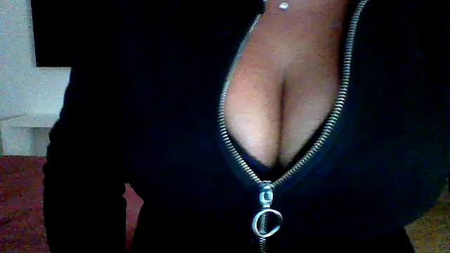 cleo094 online show from 11-22-25, 01:37