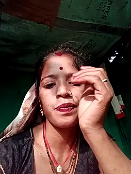 Hot eras8 online show from 11-21-25, 03:05