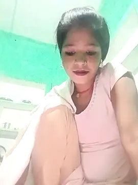 Hot eras8 online show from 11-29-25, 03:15