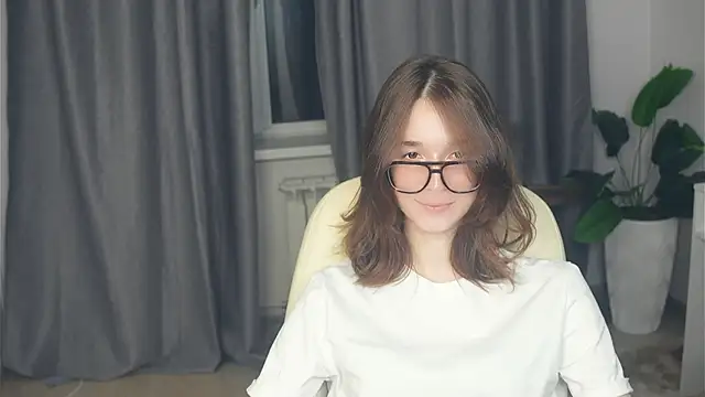 MargeneLeisure online show from 11-08-25, 01:55