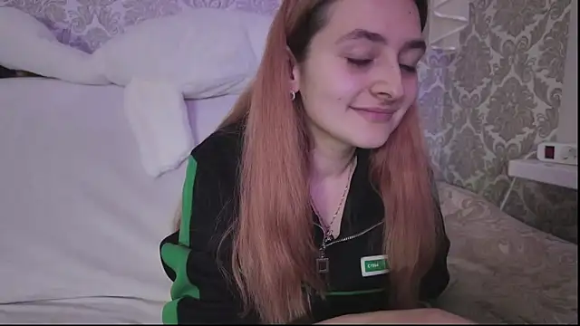 Snapshot of SweetLiaison chatting on 11-11-25, 06:08 SweetLiaison online show from 11-11-25, 06:08