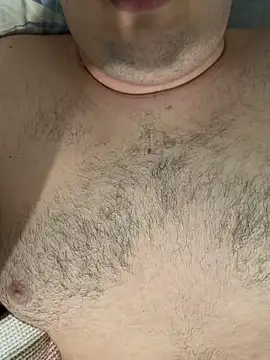 Snapshot of emrxxz@xh chatting on 03-17-26, 04:32 emrxxzxh online show from 03-17-26, 04:32