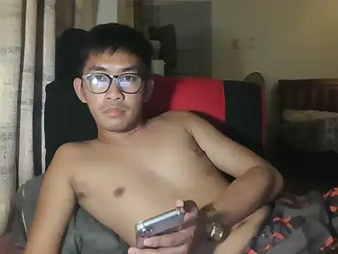 Snapshot of denzkylexx chatting on 07-08-26, 05:28 denzkylexx online show from 07-08-26, 05:28