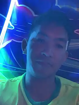 Snapshot of denzkylexx chatting on 07-17-26, 01:29 denzkylexx online show from 07-17-26, 01:29