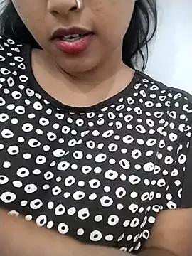 Sexy Divya   online show from 08-06-26, 05:48