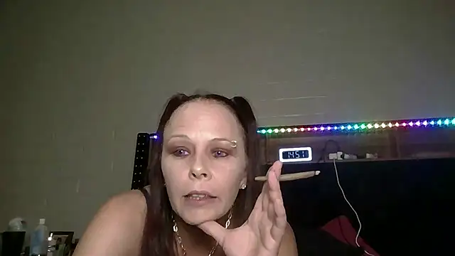 nikkibae33 online show from 06-15-26, 09:50