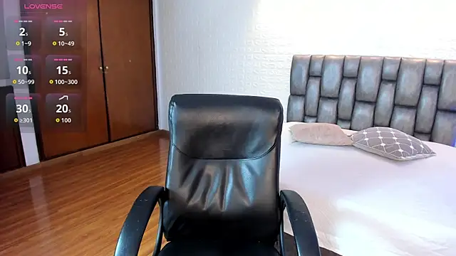 Saara Corraless online show from 06-11-26, 07:45