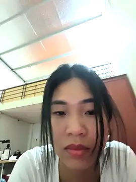 Lynly k2 online show from 04-29-26, 12:09