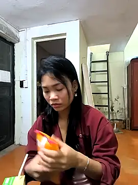 Lynly k2 online show from 05-02-26, 12:54