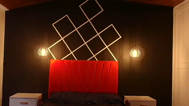 Logan Chloe online show from 11-21-25, 12:59