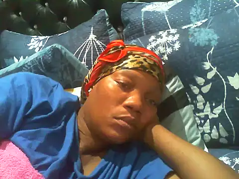 Snapshot of DustyLucy02 chatting on 03-16-26, 08:40 DustyLucy02 online show from 03-16-26, 08:40