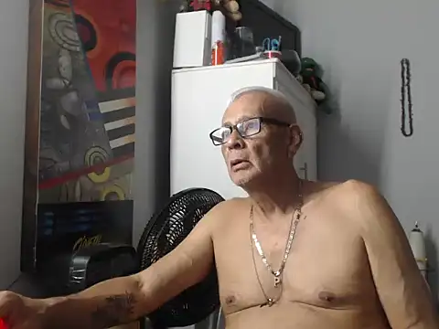 dirtysluttyfist online show from 02-05-26, 06:51