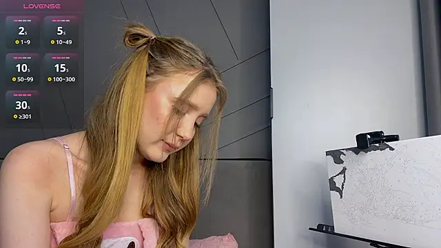 Snapshot of MiraJuicyJune chatting on 03-05-26, 04:30 MiraJuicyJune online show from 03-05-26, 04:30