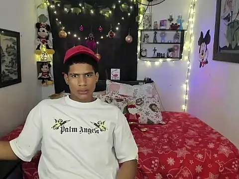 JUANBIGCOCK21CM online show from 12-14-25, 04:01